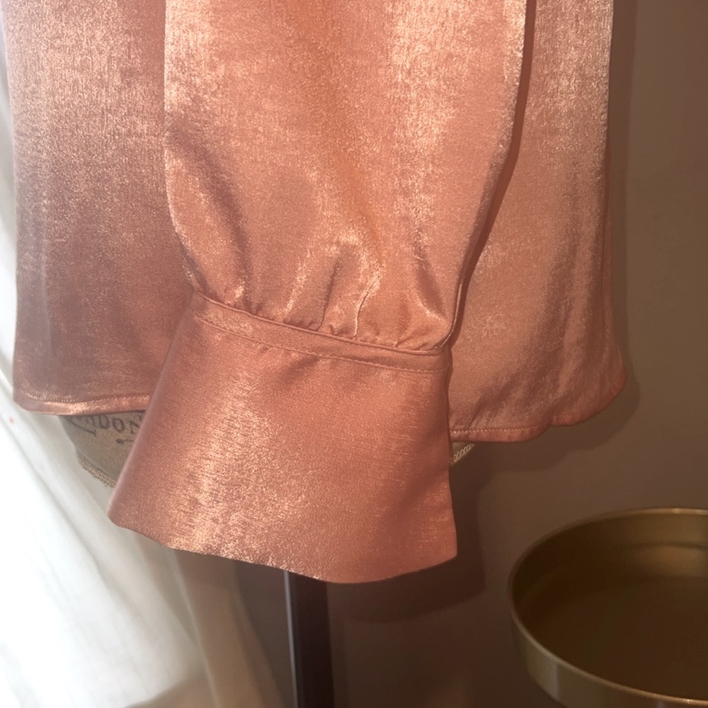 Worthington Petite XS pink women’s blouse with ribbon 🎀 tie bow button shirt XS - Picture 11 of 13